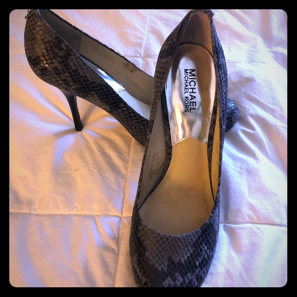 Snakeskin pumps
